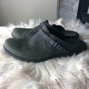 Teva black leather Delavina slip on comfort clogs mules size 9